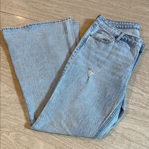 Mid-Rise Super Flare Jean